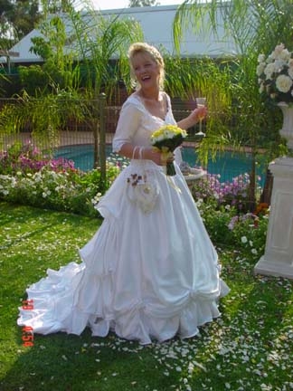 AUST NT AliceSprings 2002OCT19 Wedding SYMONS Photos Lyall 037
