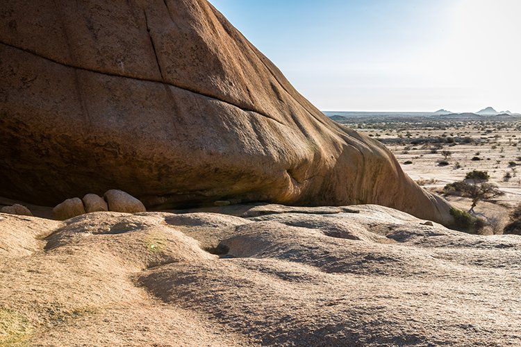 NAM ERO Spitzkoppe 2016NOV24 CampHill 040