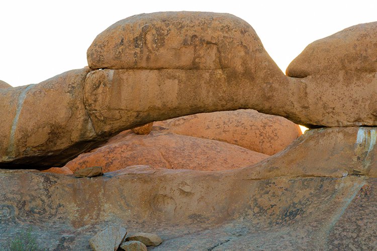 NAM ERO Spitzkoppe 2016NOV24 NaturalArch 011