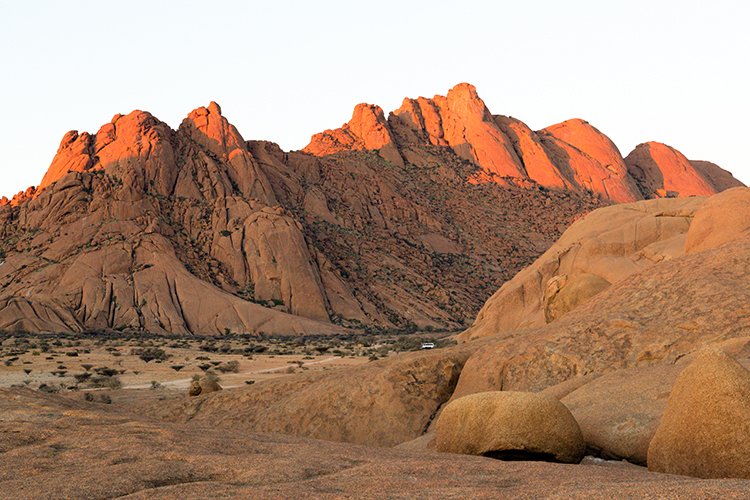 NAM ERO Spitzkoppe 2016NOV24 NaturalArch 026