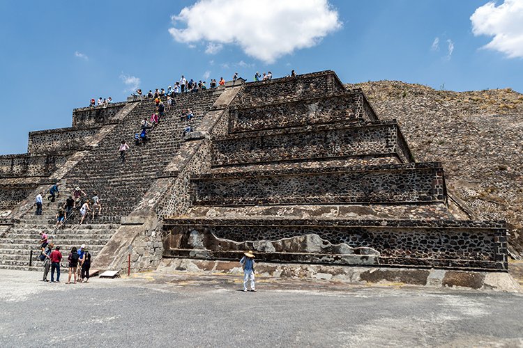 MEX MEX Teotihuacan 2019APR01 Piramides 052