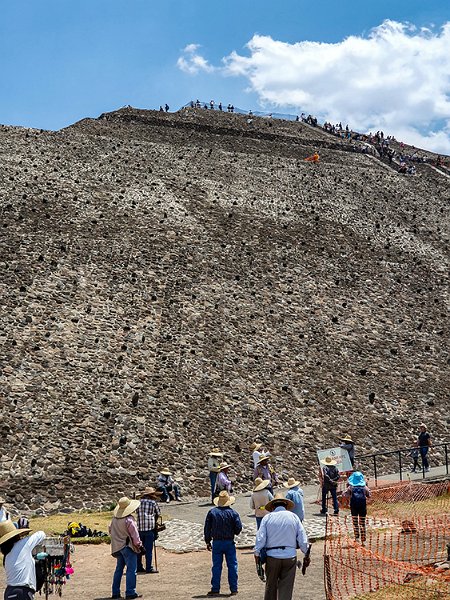 MEX MEX Teotihuacan 2019APR01 Piramides 076