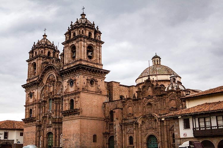 PER CUZ Cusco 2014SEPT12 PlazaDeArmas 011