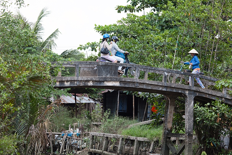 VNM CaiBe 2011APR18 MekongDelta 170