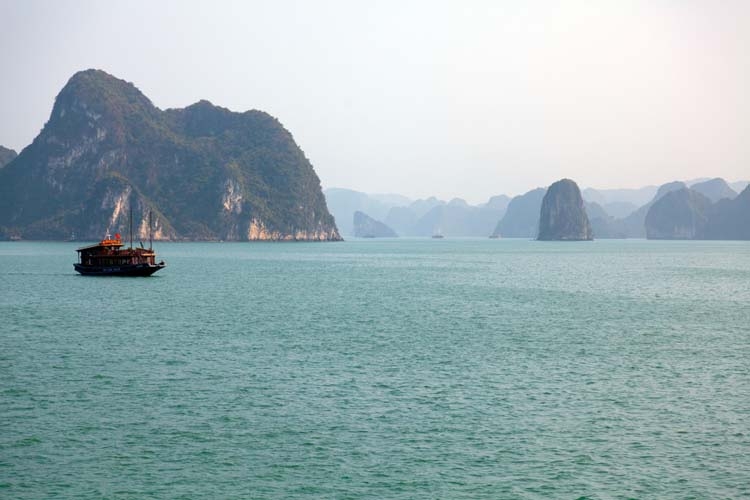 VNM HaLongBay 2011APR11 013