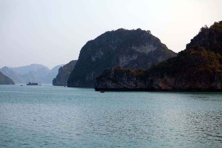 VNM HaLongBay 2011APR11 030