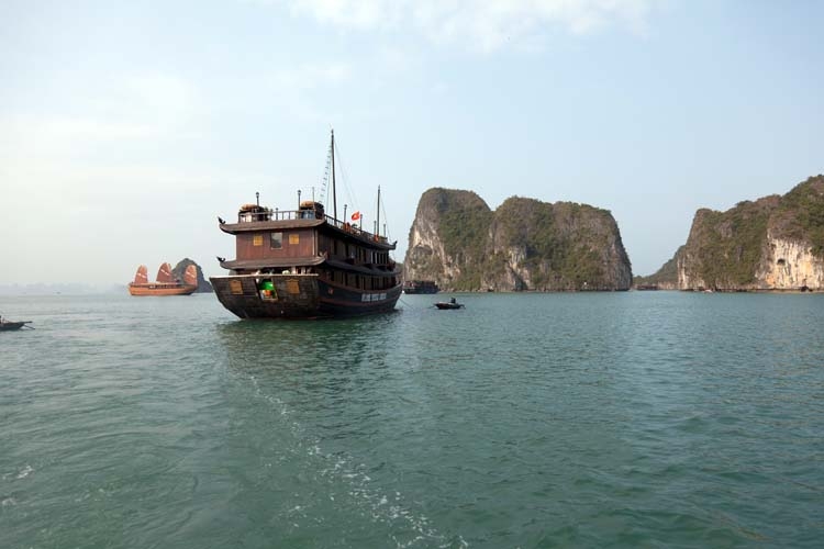 VNM HaLongBay 2011APR11 061