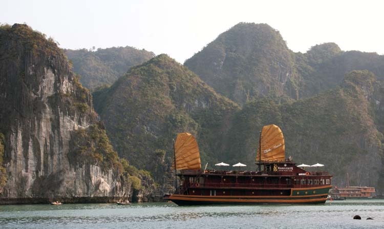 VNM HaLongBay 2011APR11 065