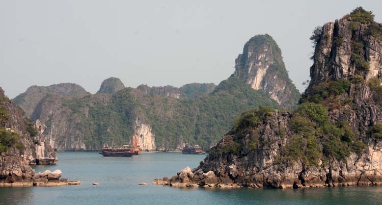 VNM HaLongBay 2011APR11 070