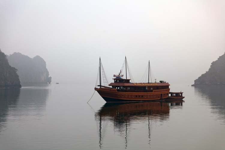 VNM HaLongBay 2011APR12 006