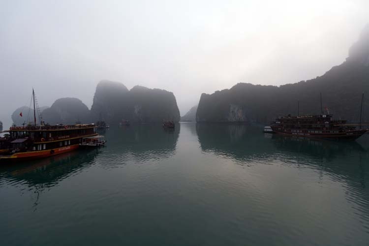 VNM HaLongBay 2011APR12 010