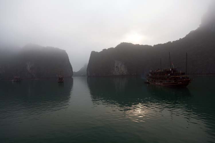 VNM HaLongBay 2011APR12 021