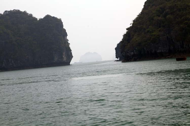 VNM HaLongBay 2011APR12 030