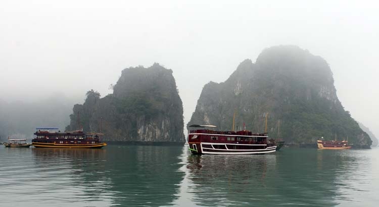 VNM HaLongBay 2011APR12 032