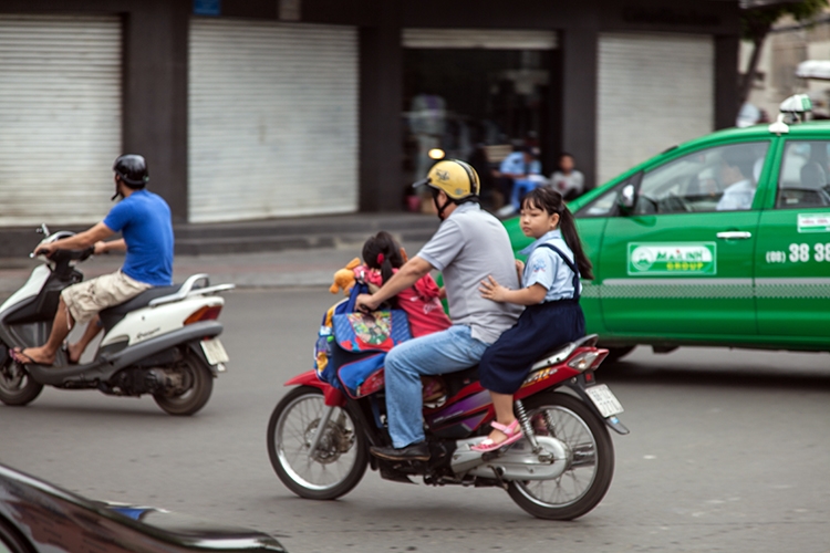 VNM HCMC 2011APR20 008