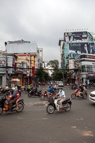 VNM HCMC 2011APR20 011