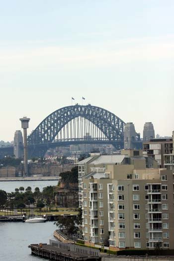 AUS NSW Sydney 2010SEPT25 ANZACBridge 018