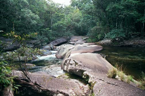 AUS QLD Babinda 2001JUL17 Boulders 011