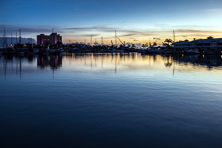 AUS QLD TSV 2016APR02 BreakwaterMarina 004