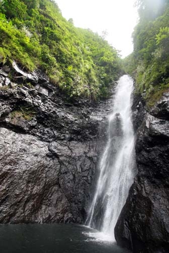 PYF Tahiti FaarumaiWaterfalls 2007FEB13 HaamaremareRahi 002