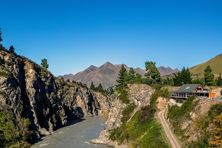 NZL CAN HanmerSprings 2018APR22 FerryBridge 018