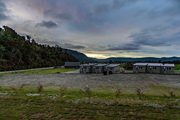 NZL WTC FranzJosef 2018APR30 GlacierHighwayMotel 007